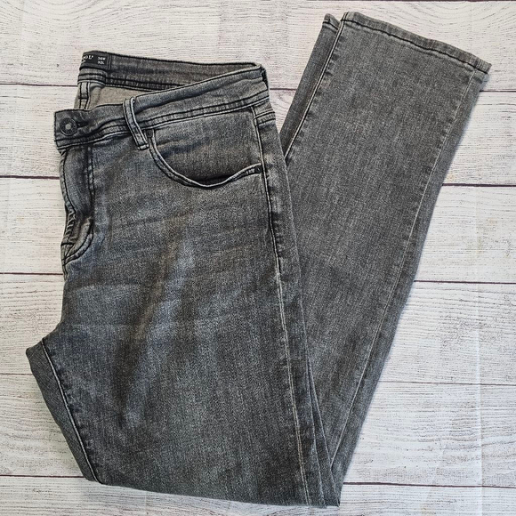 Liverpool Denim - Liverpool 36x33 straight leg black denim jeans